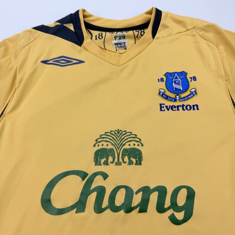 Umbro Everton Soccer Jersey Mens Small Yellow 2010-11 Away Chang Sponsor Kit - Picture 2 of 10